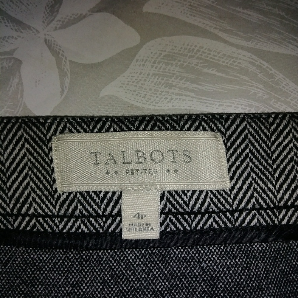 Talbots ❤ ❤ - Picture 8 of 8